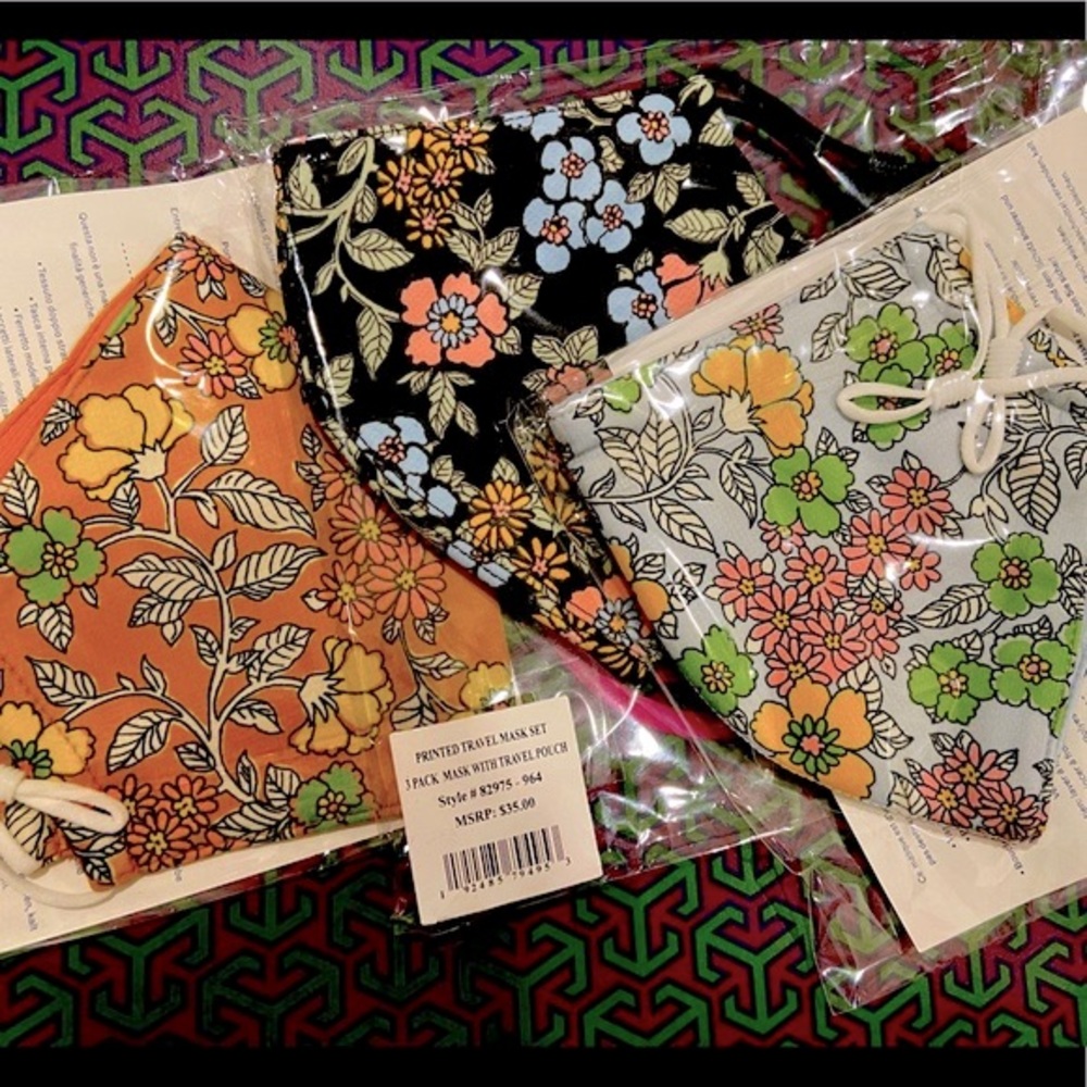Tory Burch face mask set+ carrying case